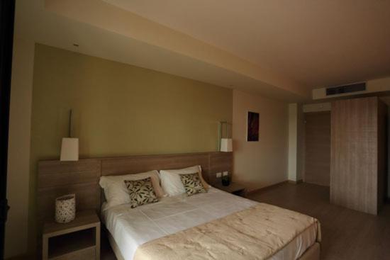 Turin Airport Hotel&Residence San Francesco al Campo Exterior foto